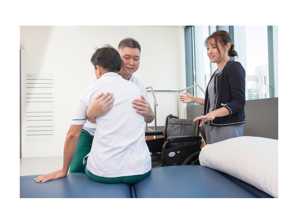 Caregiver-Training-Caring-for-the-Elderly-01